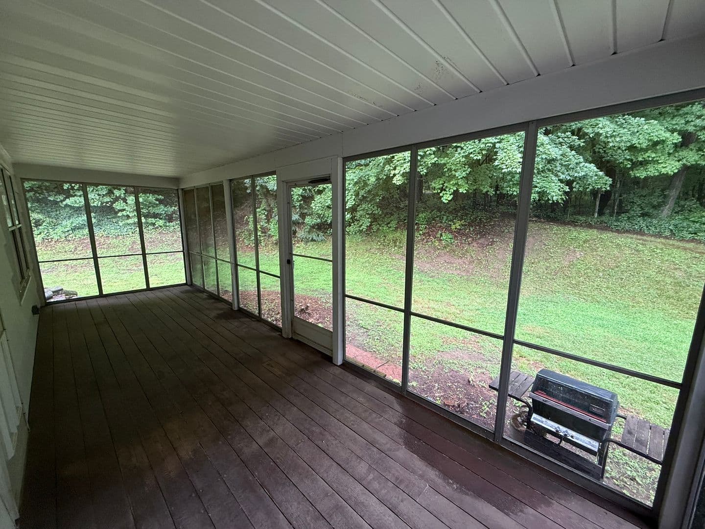 Broad Brook House: 117 Depot St
