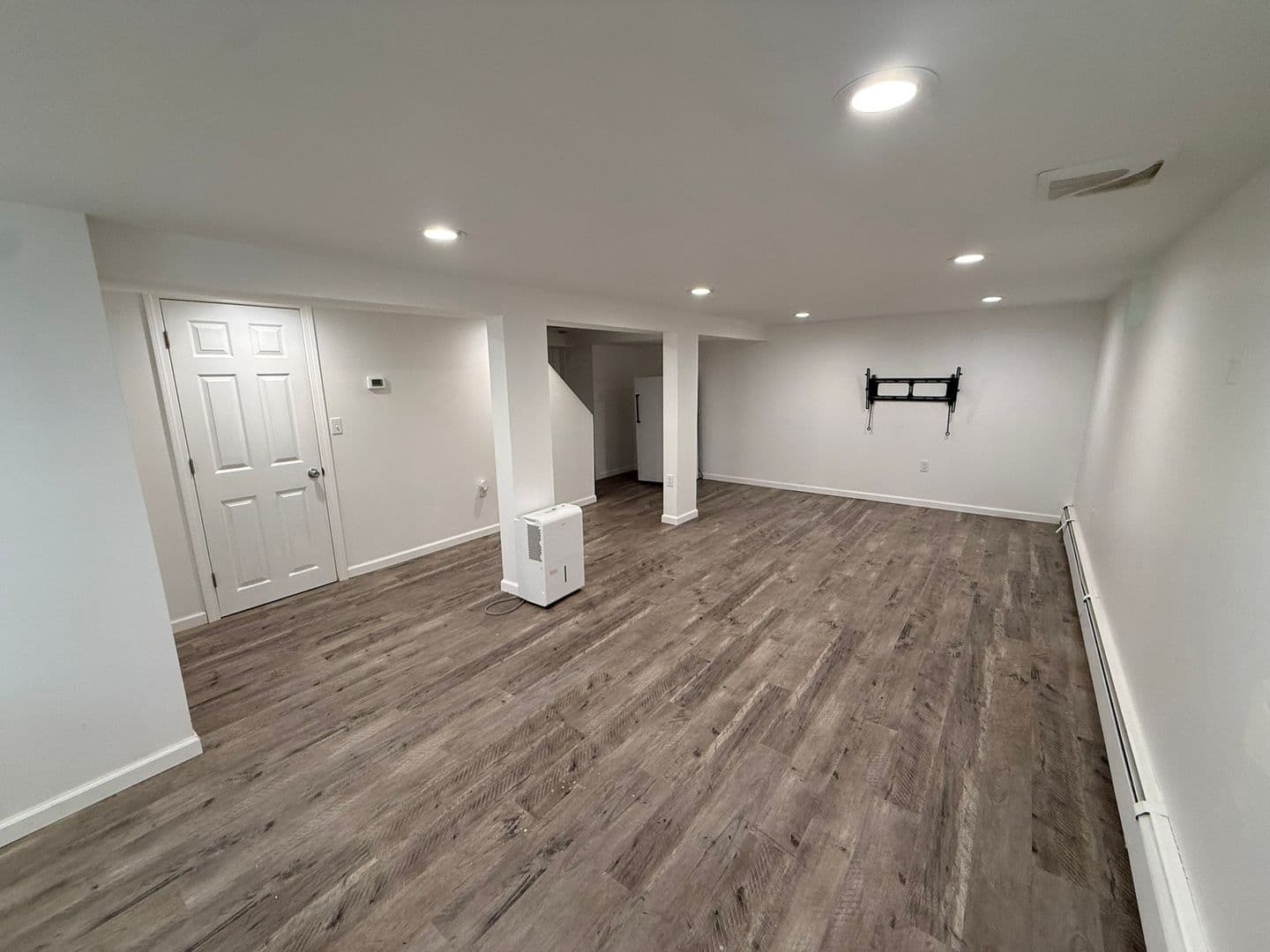 East Hartford House: 633 Oak St