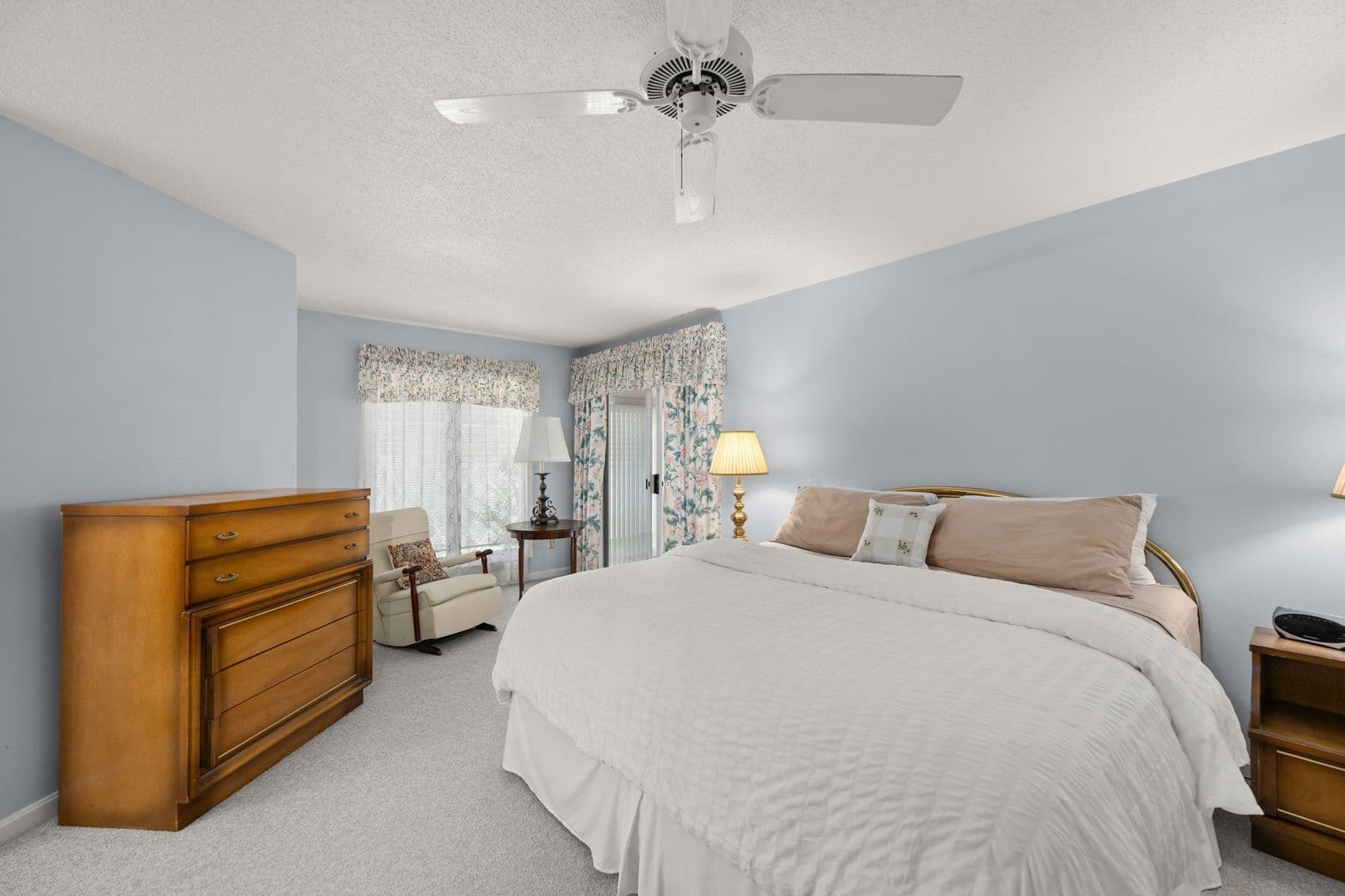 Lewes House: 225 Ocean View Blvd