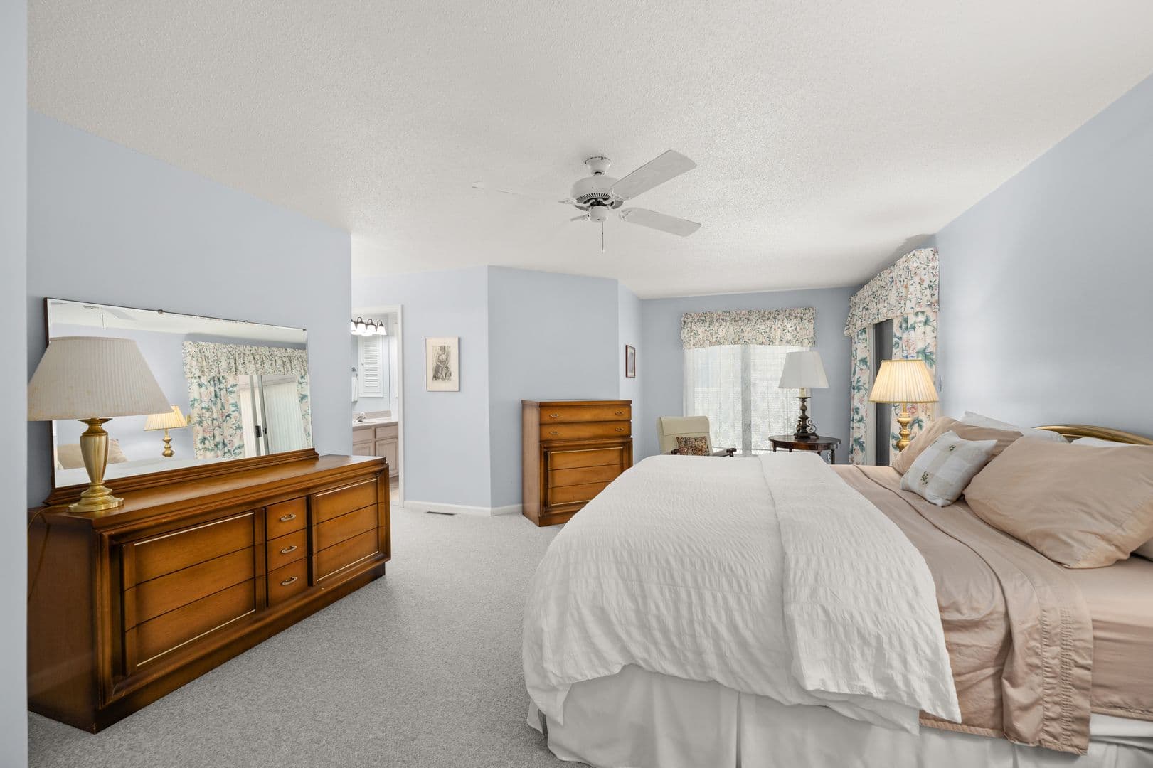Lewes House: 225 Ocean View Blvd