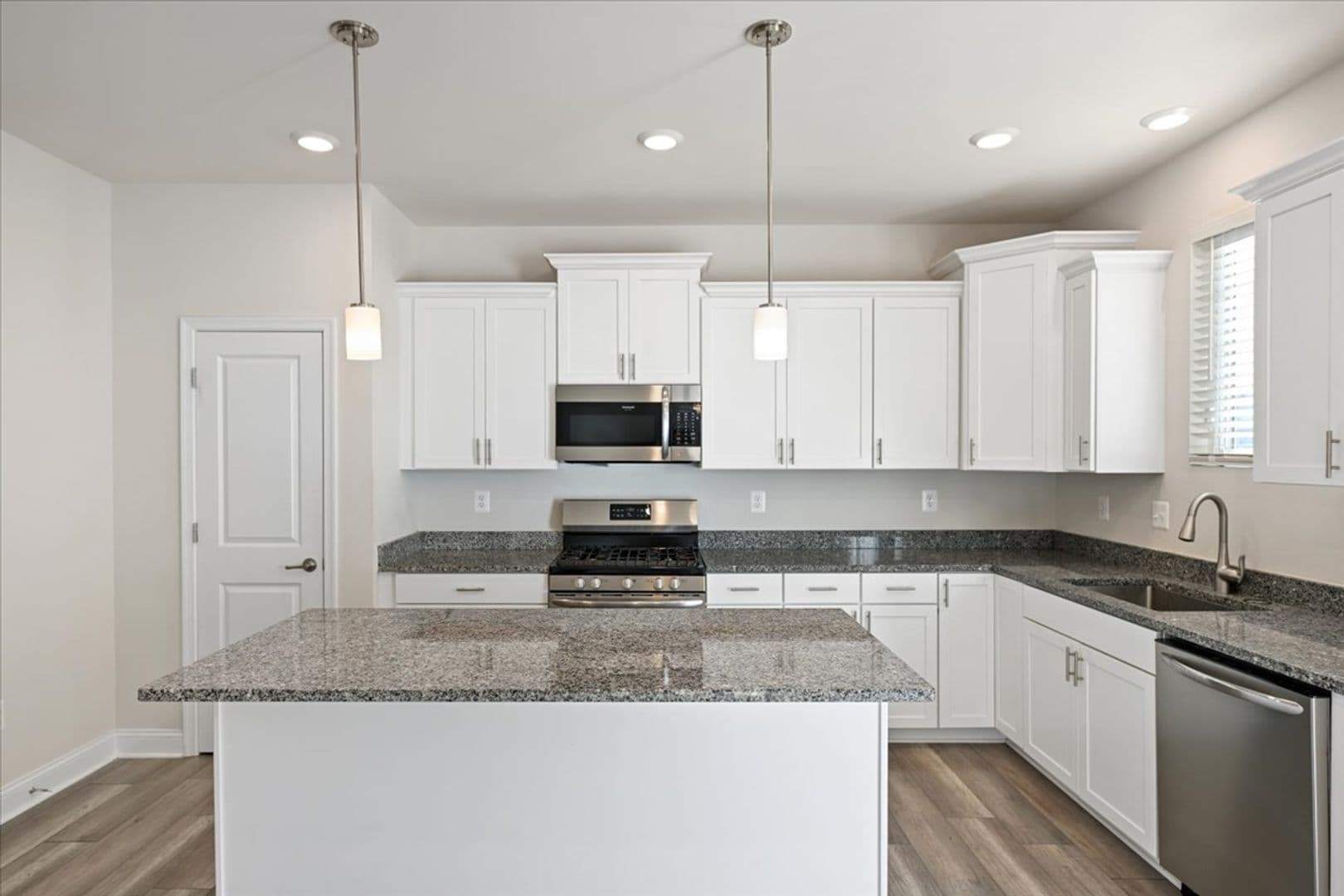 Millsboro House: 24660 Dogwood Lane