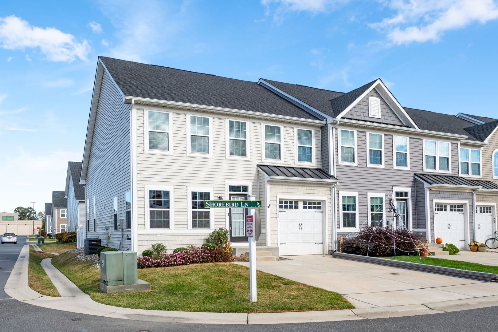 Lewes House: 35005 Shorebird Ln
