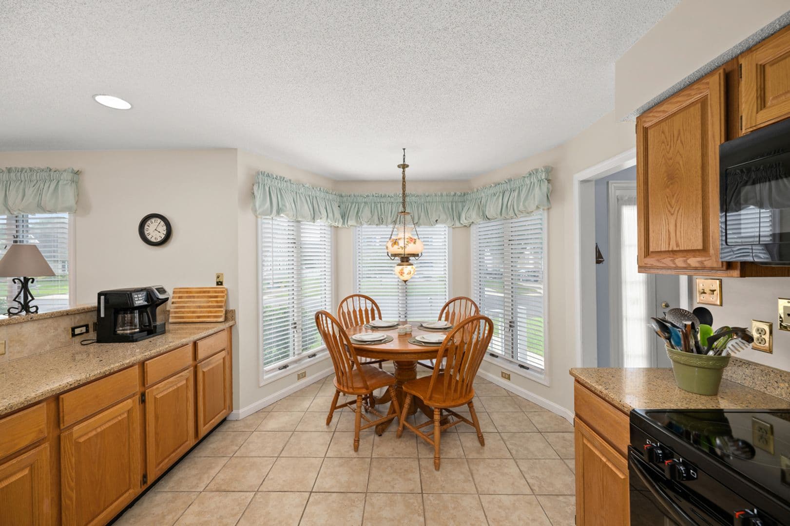 Lewes House: 225 Ocean View Blvd
