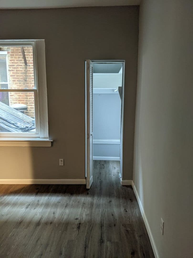 Wilmington Apartment: 825 N. Market St.