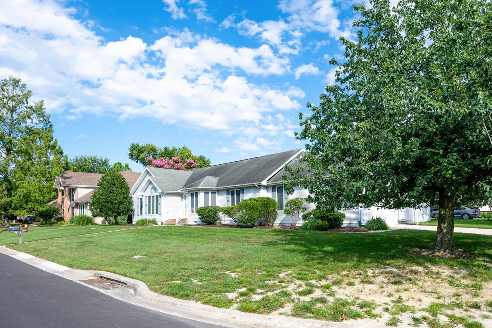 Lewes House: 225 Ocean View Blvd