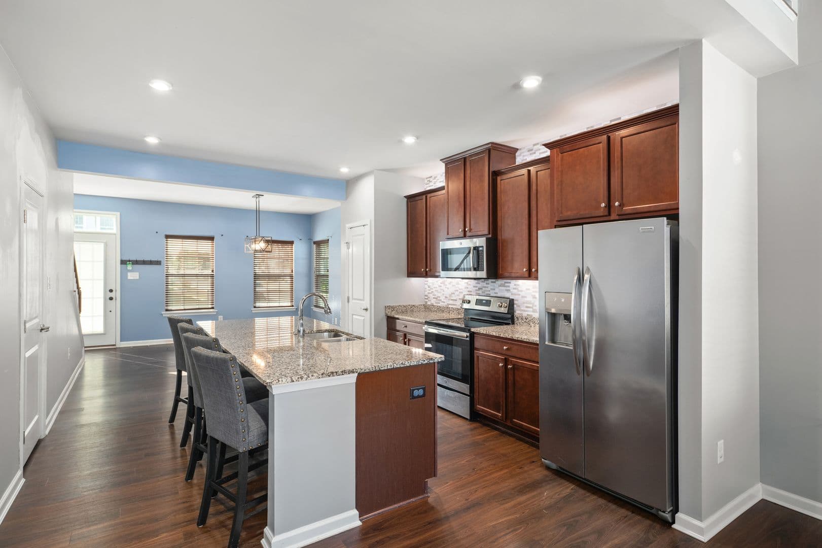 Lewes House: 35005 Shorebird Ln