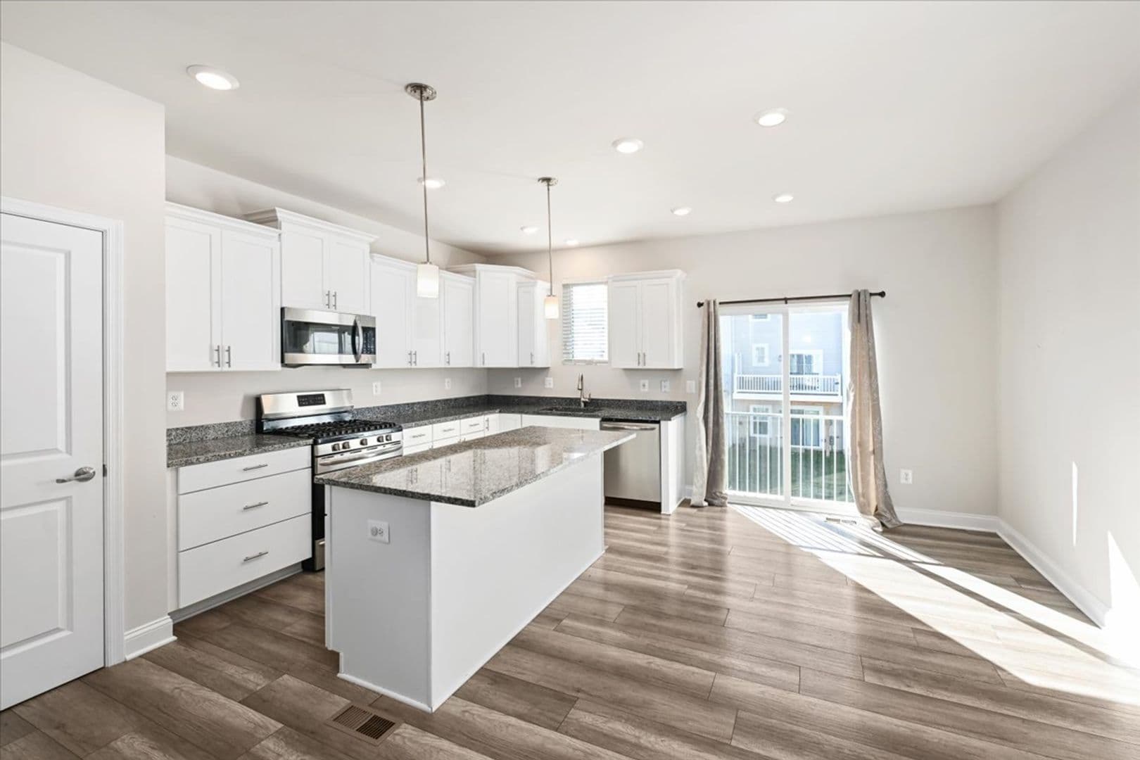 Millsboro House: 24660 Dogwood Lane