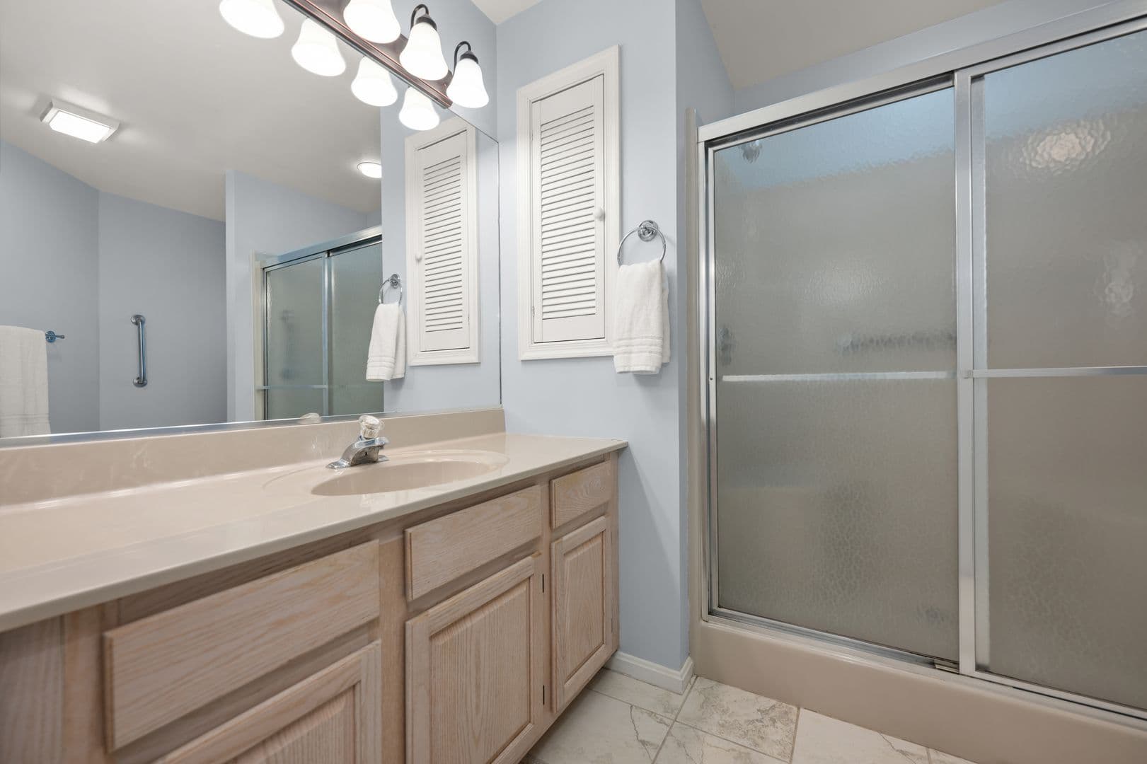 Lewes House: 225 Ocean View Blvd