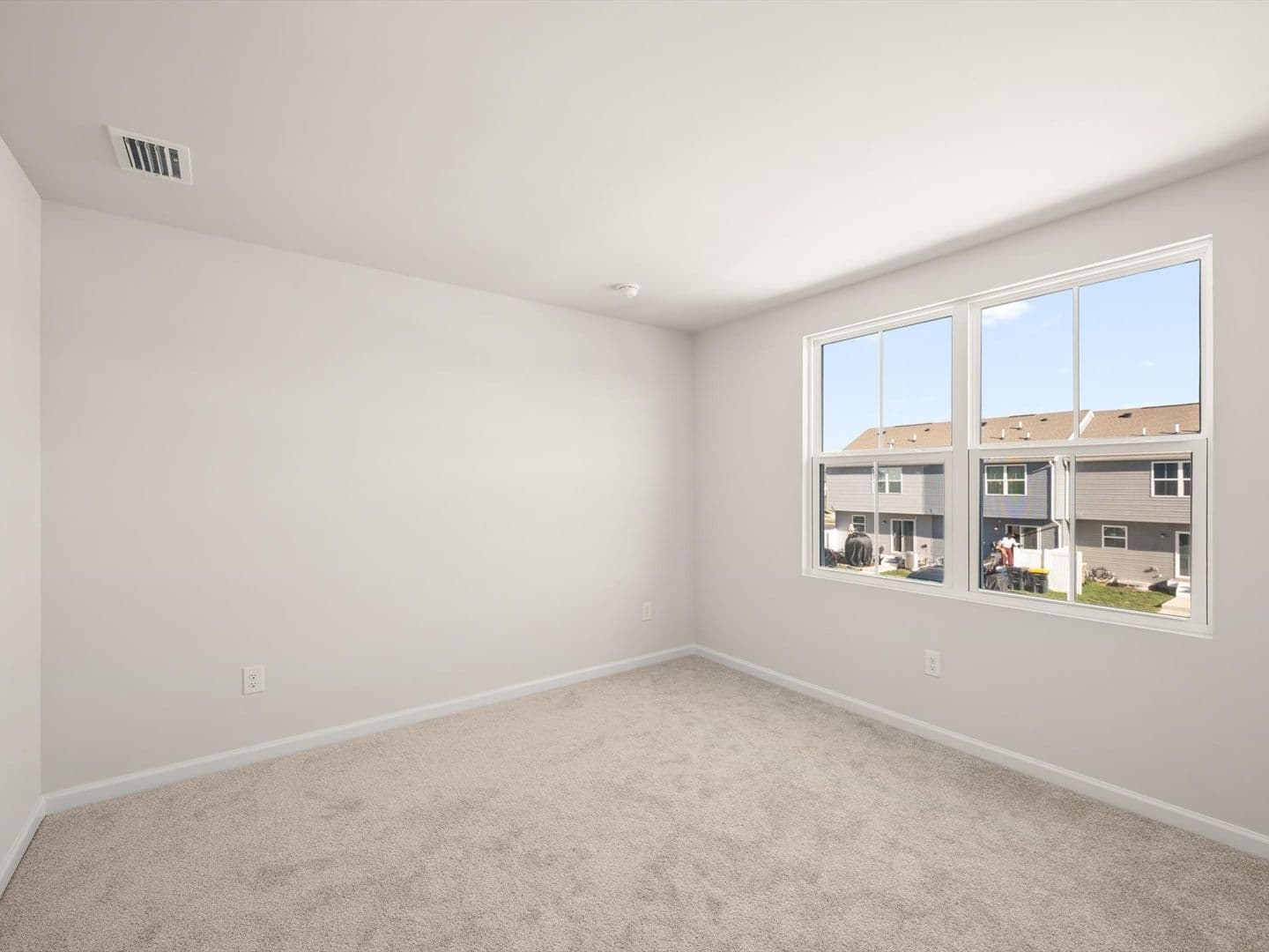 Milford House: 18212 Kirsten Dr