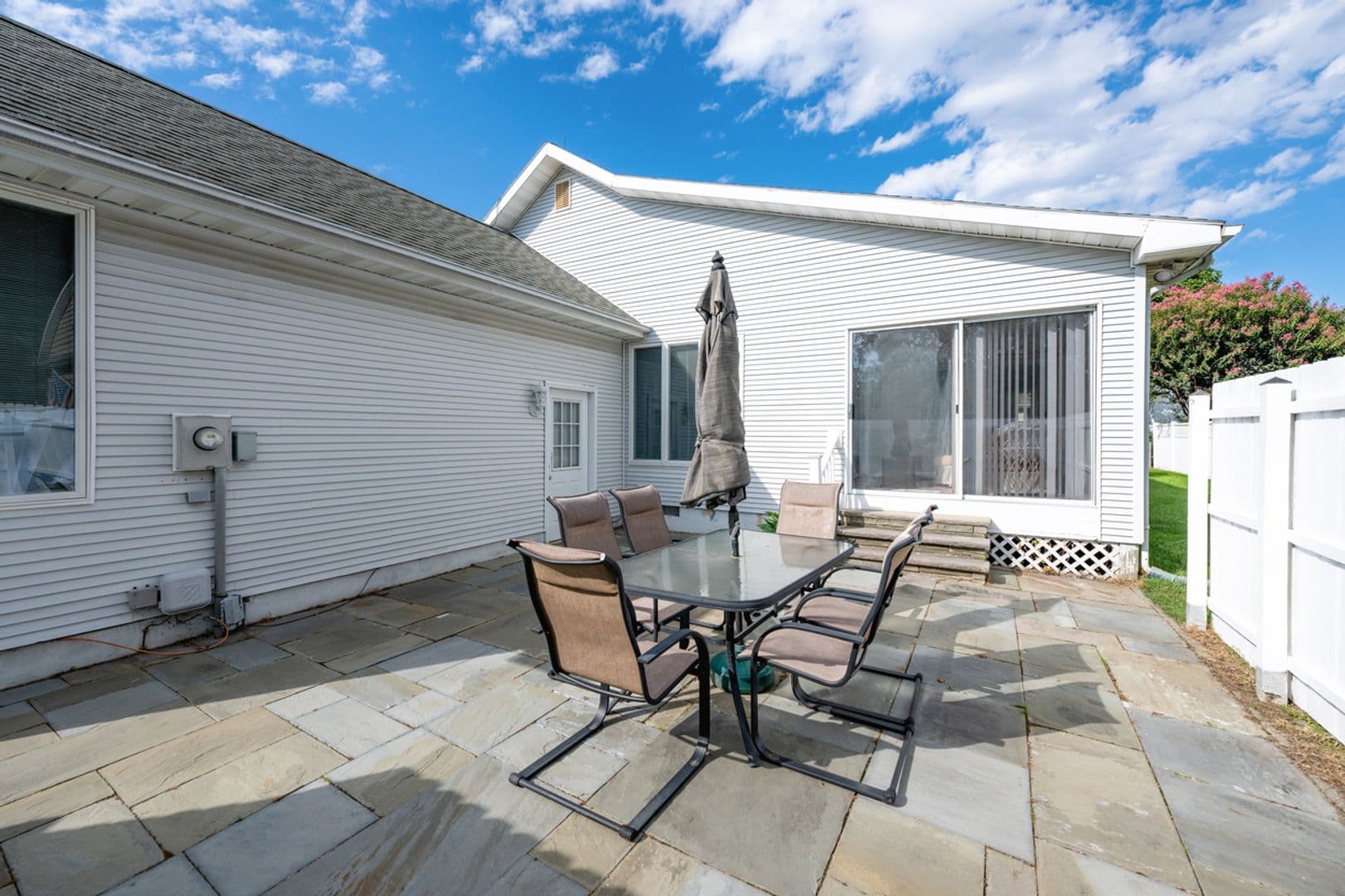 Lewes House: 225 Ocean View Blvd