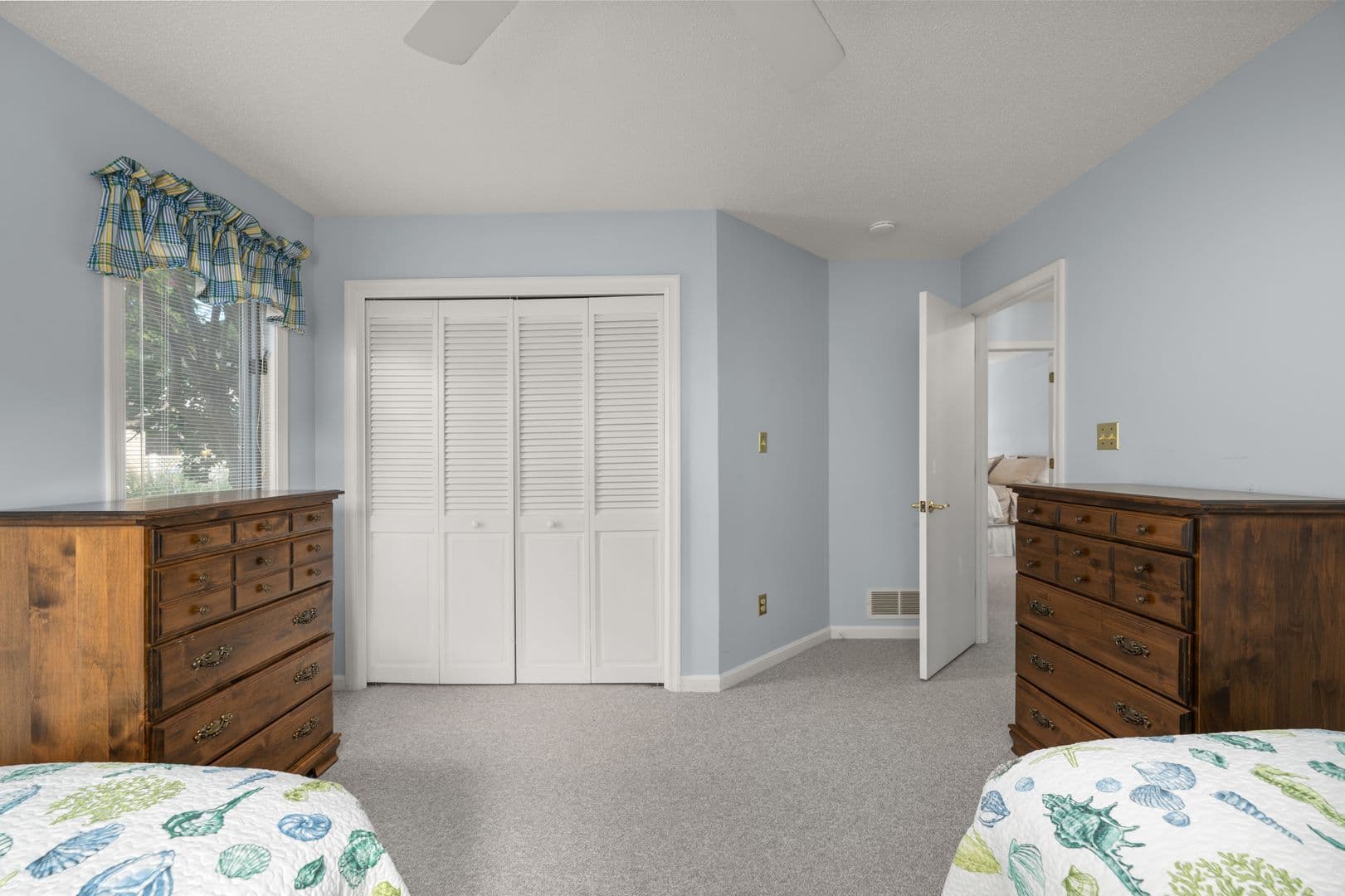 Lewes House: 225 Ocean View Blvd