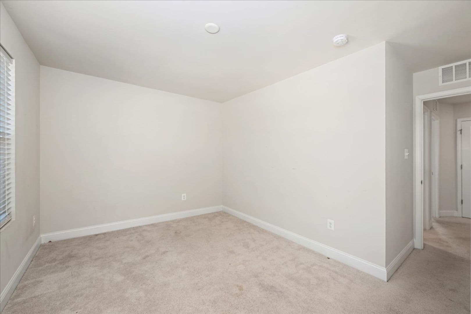 Millsboro House: 24660 Dogwood Lane
