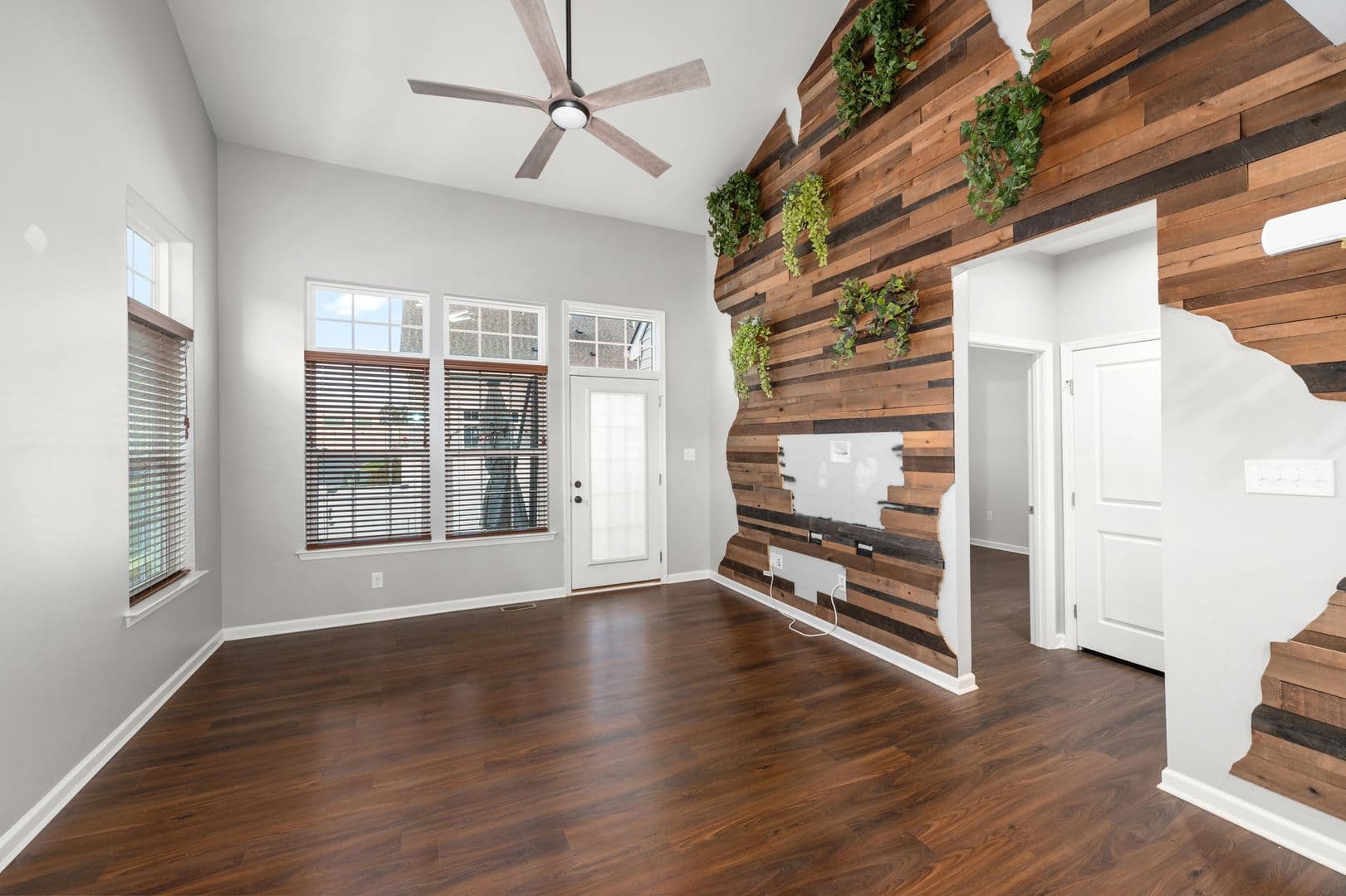 Lewes House: 35005 Shorebird Ln