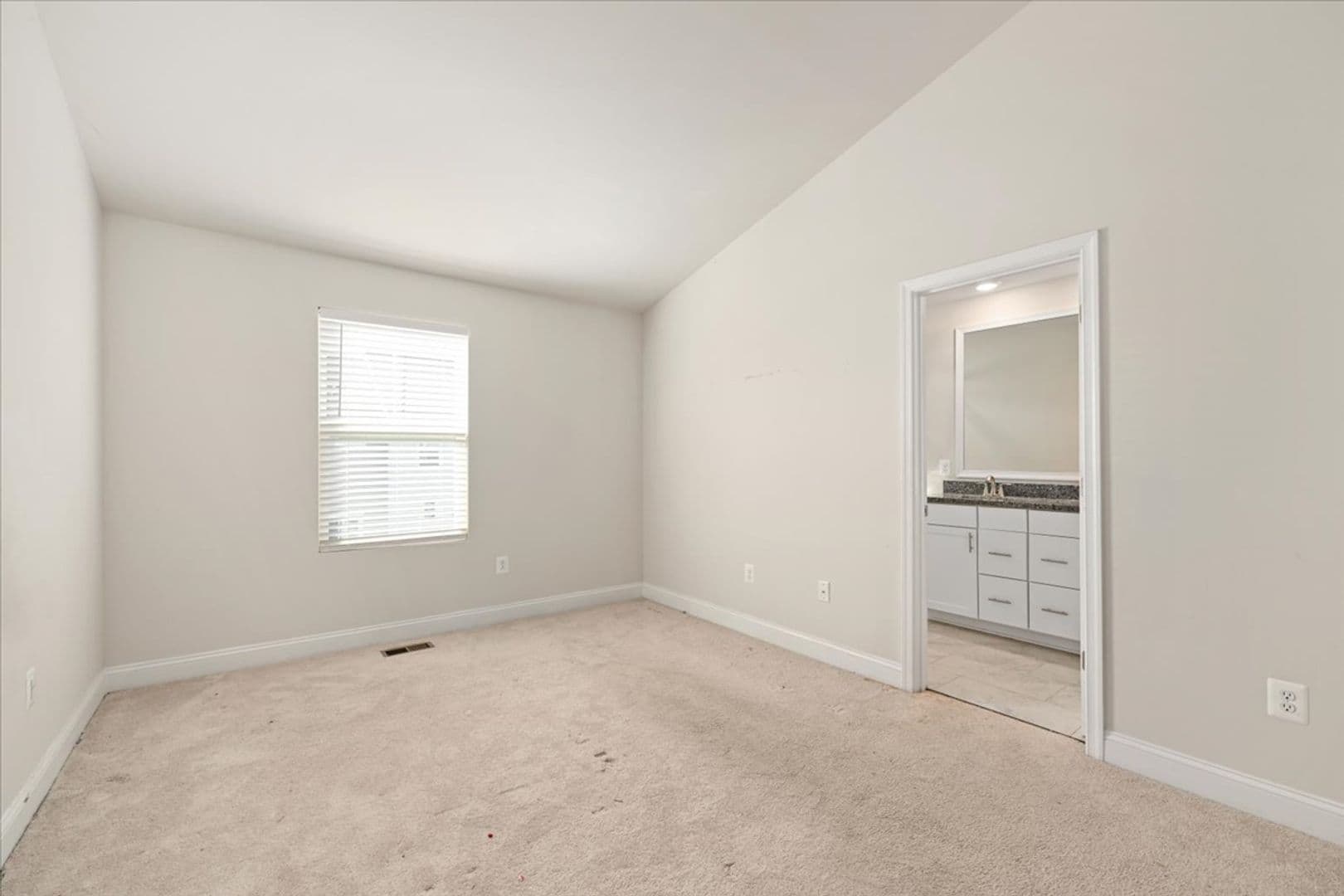Millsboro House: 24660 Dogwood Lane