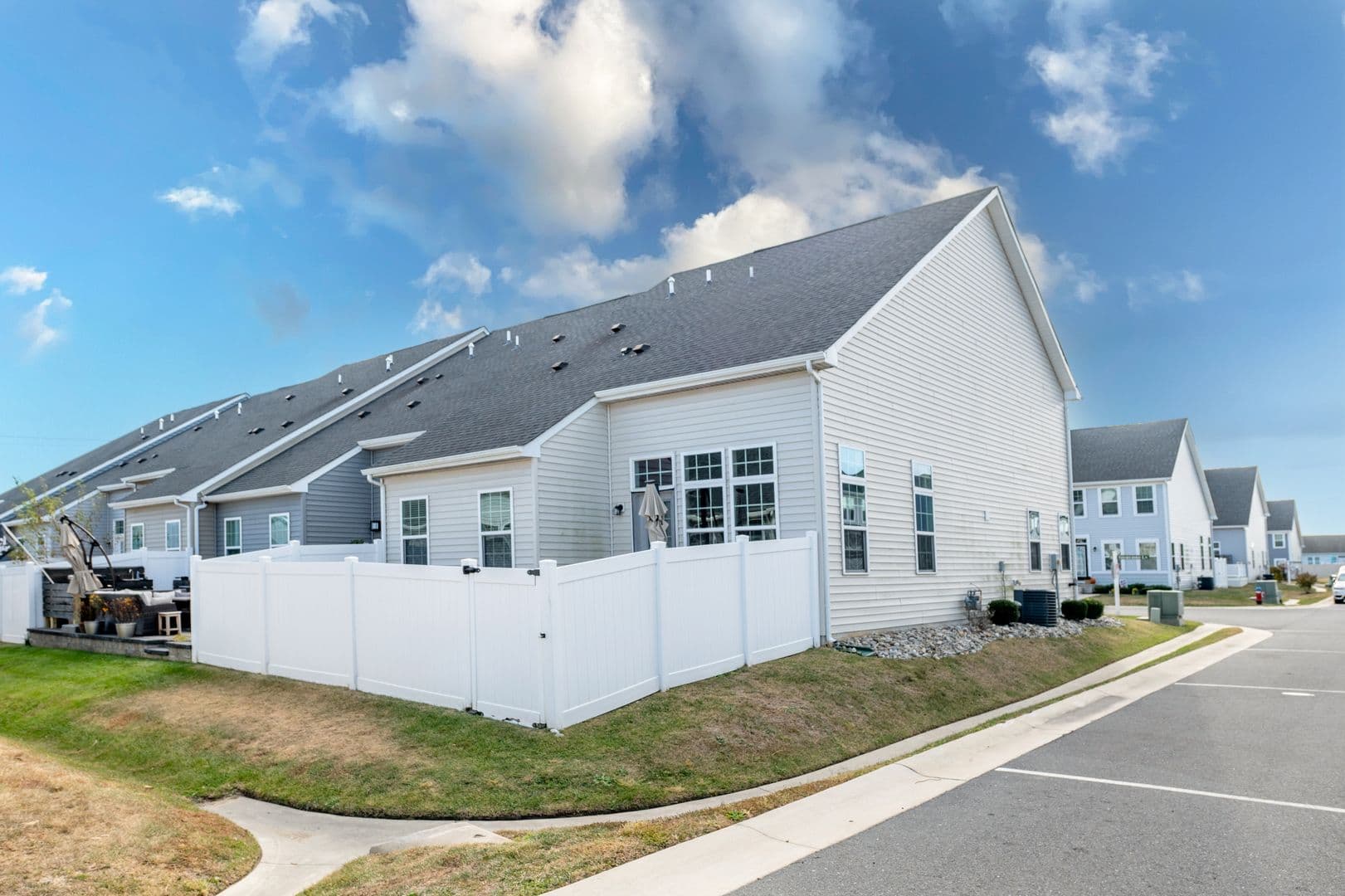Lewes House: 35005 Shorebird Ln