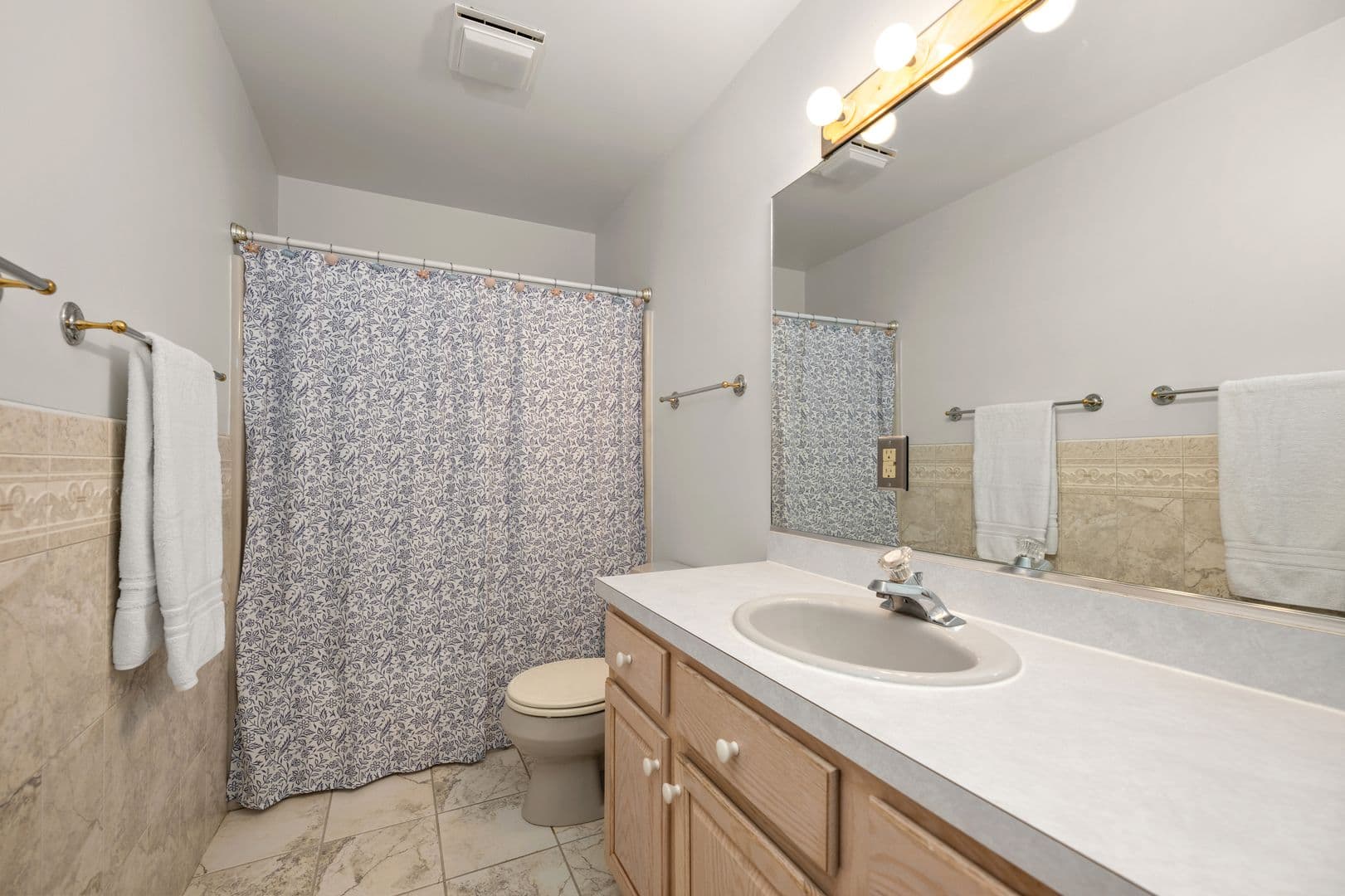 Lewes House: 225 Ocean View Blvd