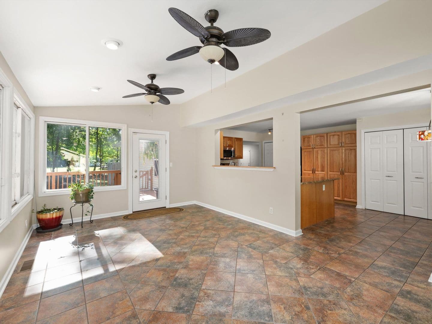 Lewes House: 22919 Camp Arrowhead Road