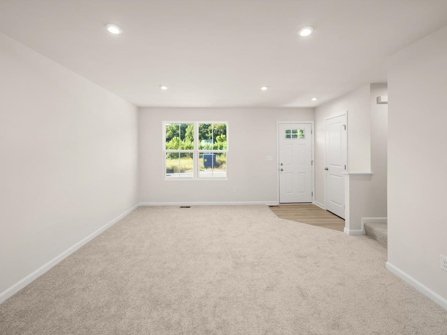 Milford House: 18212 Kirsten Dr