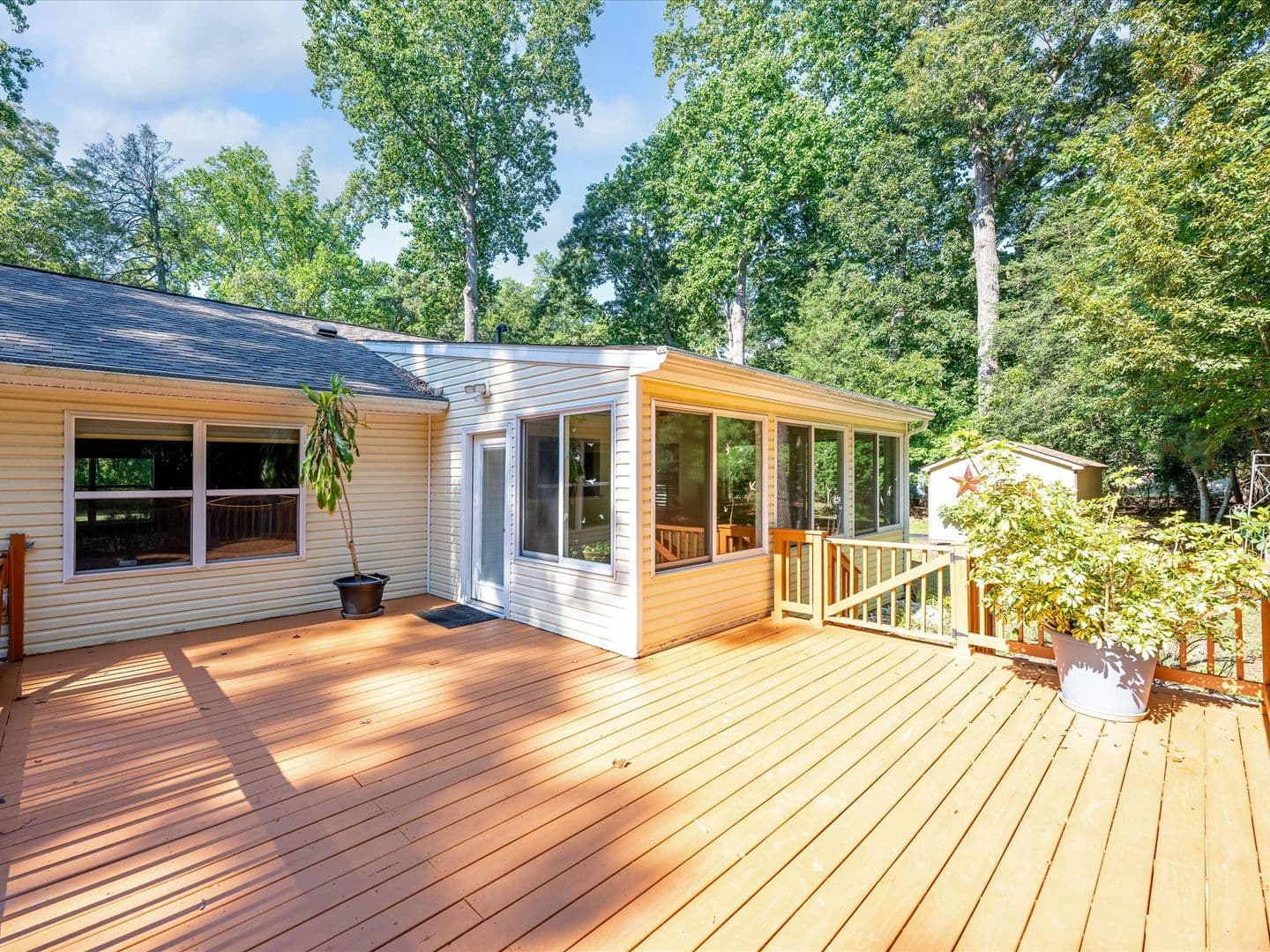 Lewes House: 22919 Camp Arrowhead Road