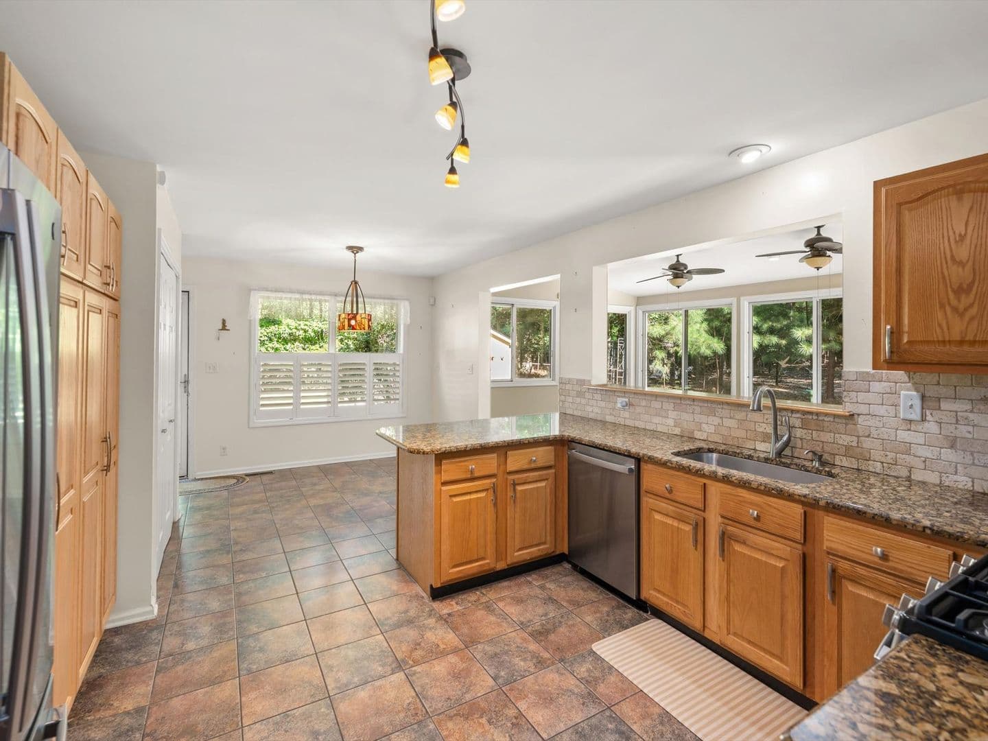 Lewes House: 22919 Camp Arrowhead Road