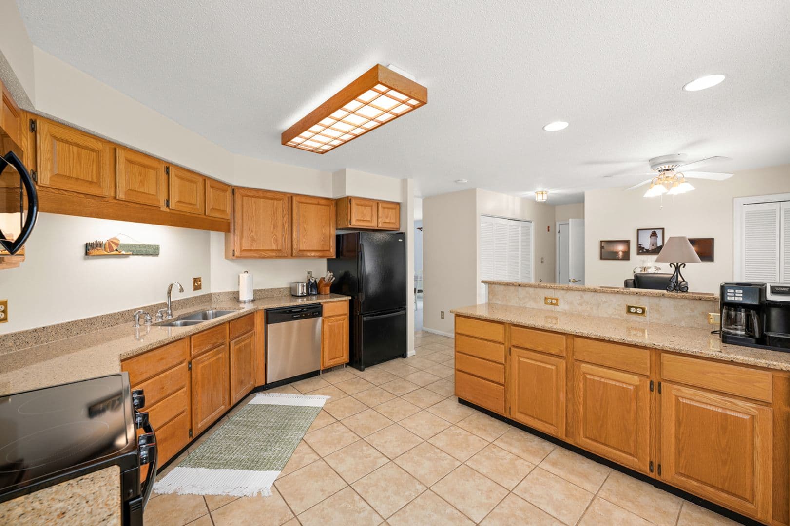 Lewes House: 225 Ocean View Blvd