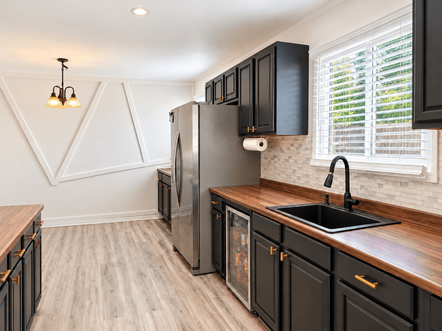 Lancaster Apartment: 43940 3rd St East
