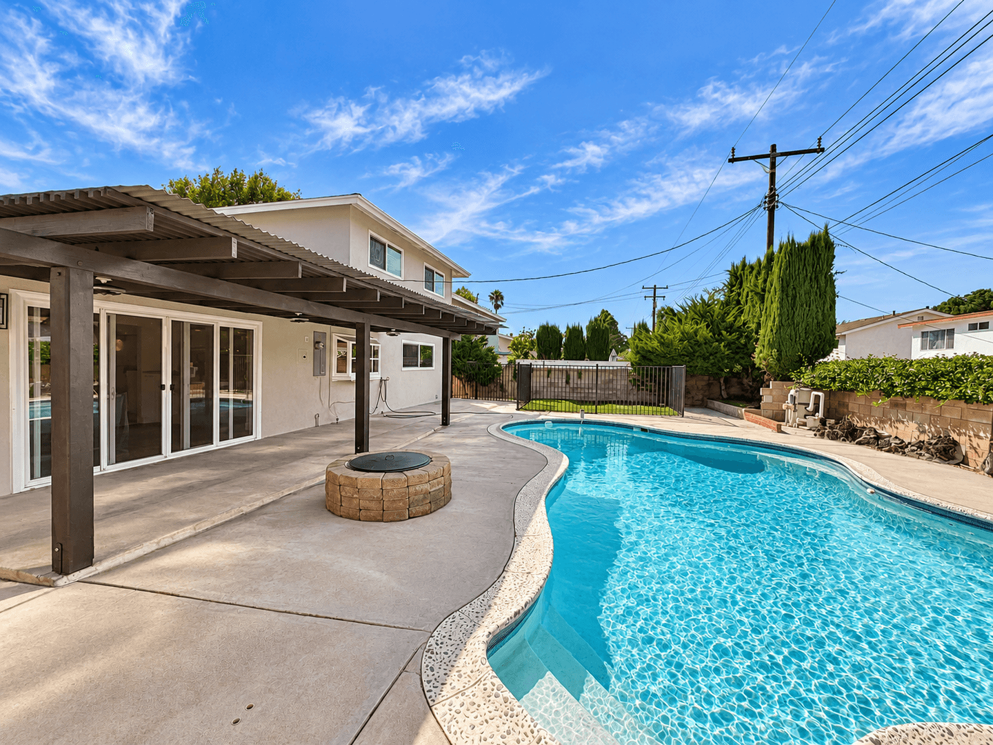 Canyon Country Apartment: 19601 Cedarcreek St.