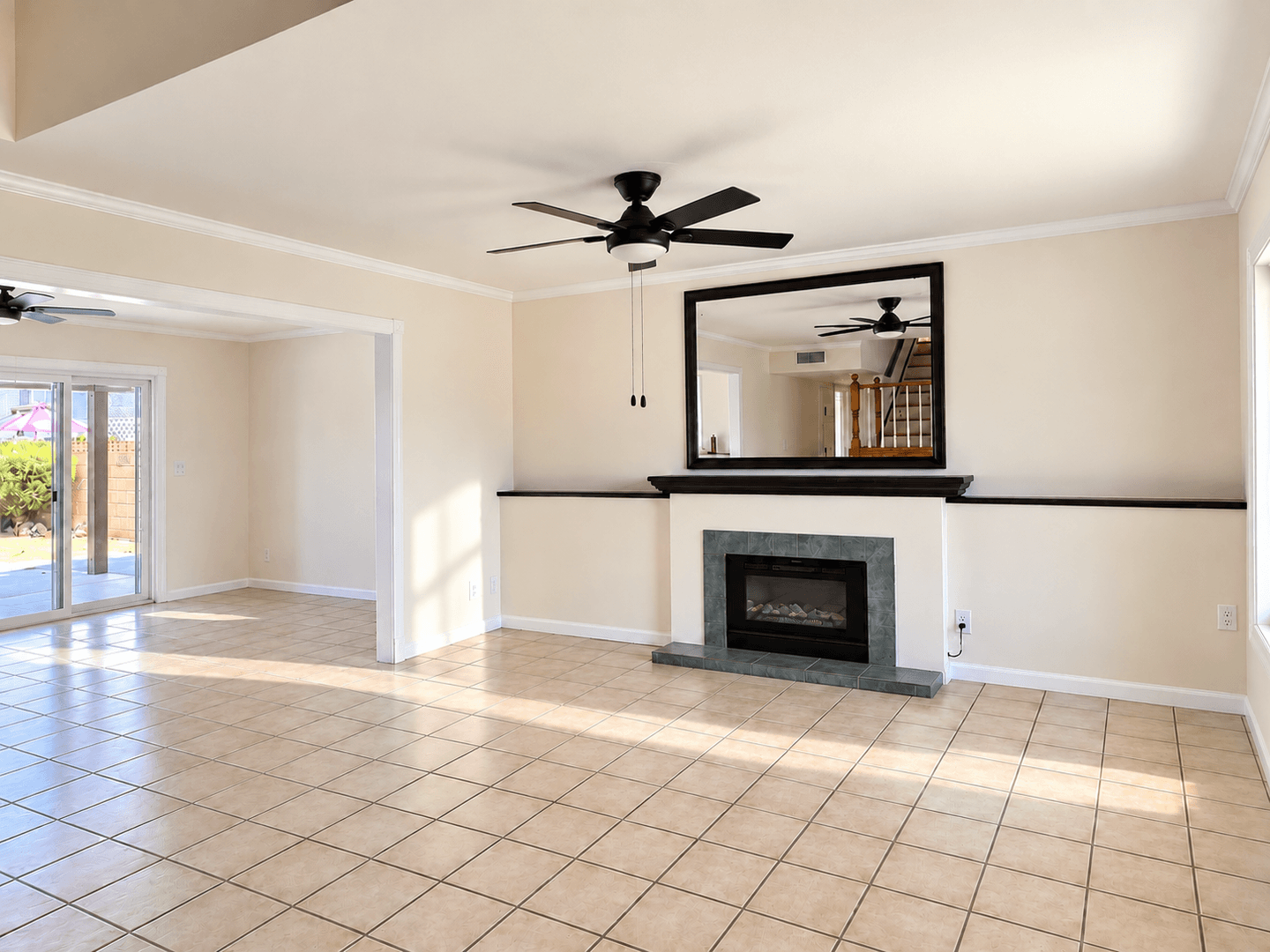Canyon Country Apartment: 19601 Cedarcreek St.