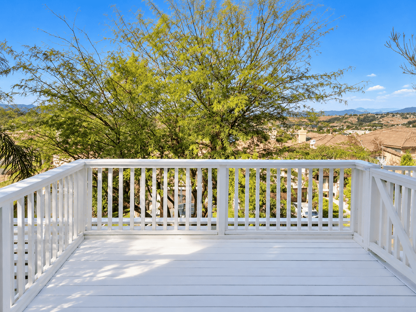 Santa Clarita Apartment: 27705 Thalia Lane