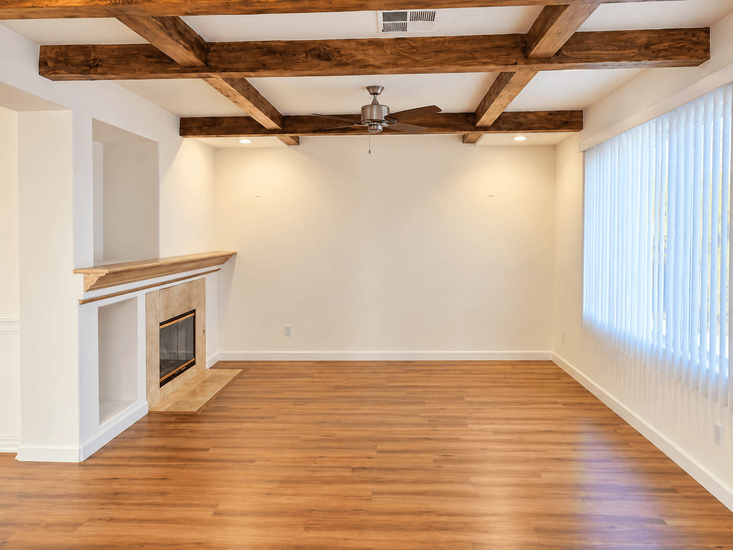 Santa Clarita Apartment: 27705 Thalia Lane