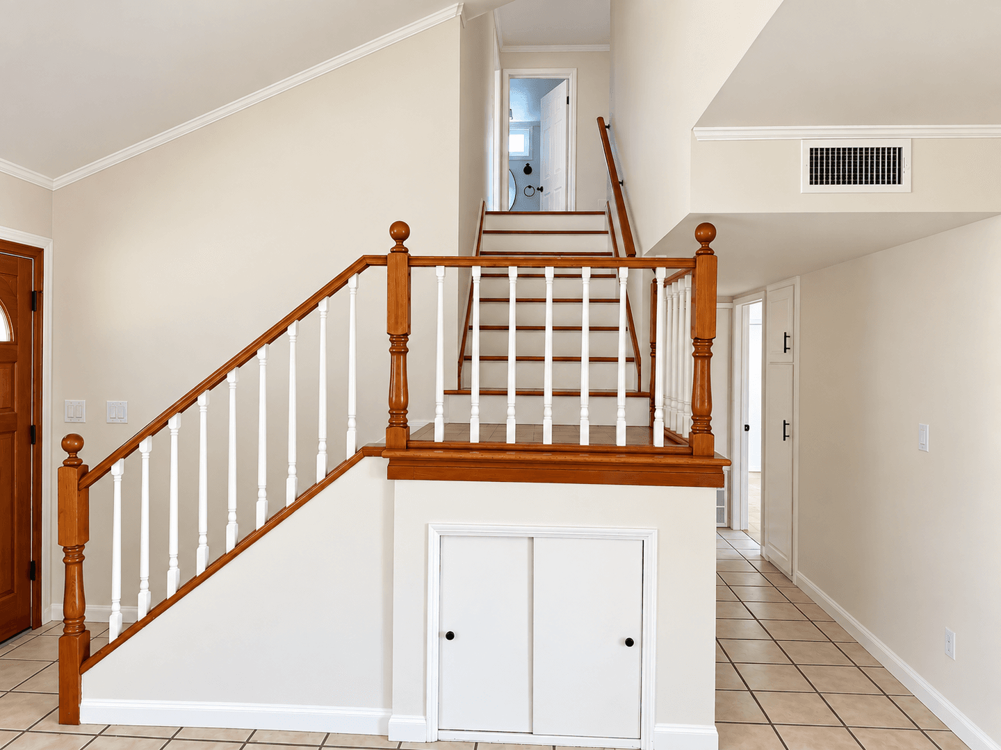 Canyon Country Apartment: 19601 Cedarcreek St.