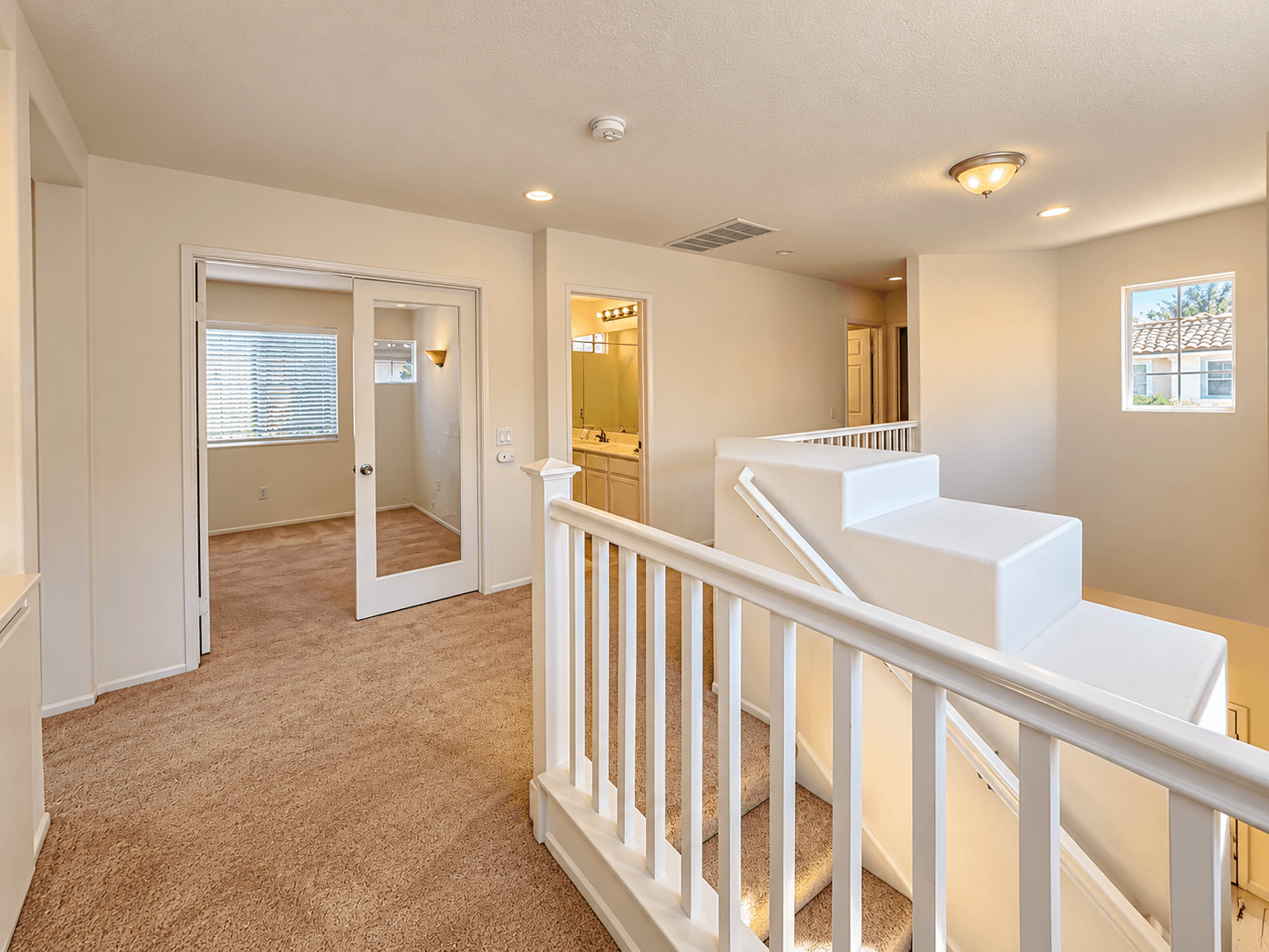 Santa Clarita Apartment: 27705 Thalia Lane