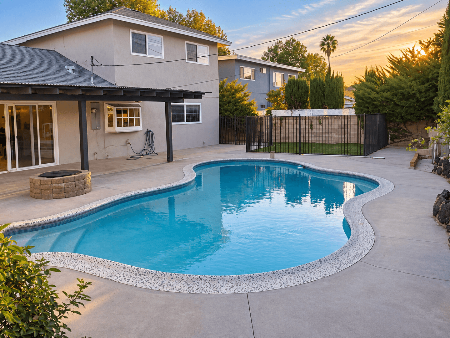 Canyon Country Apartment: 19601 Cedarcreek St.
