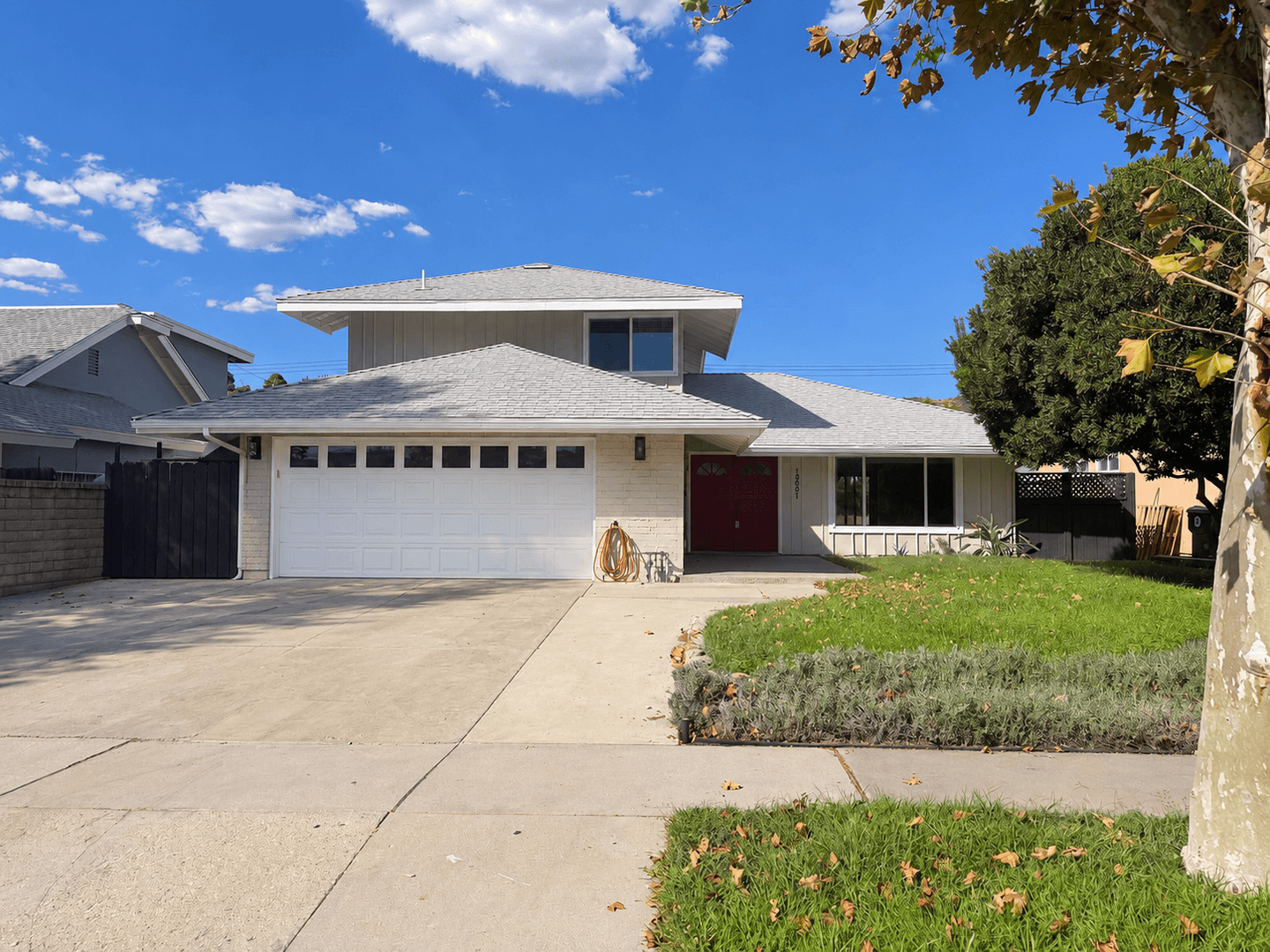 Canyon Country Apartment: 19601 Cedarcreek St.