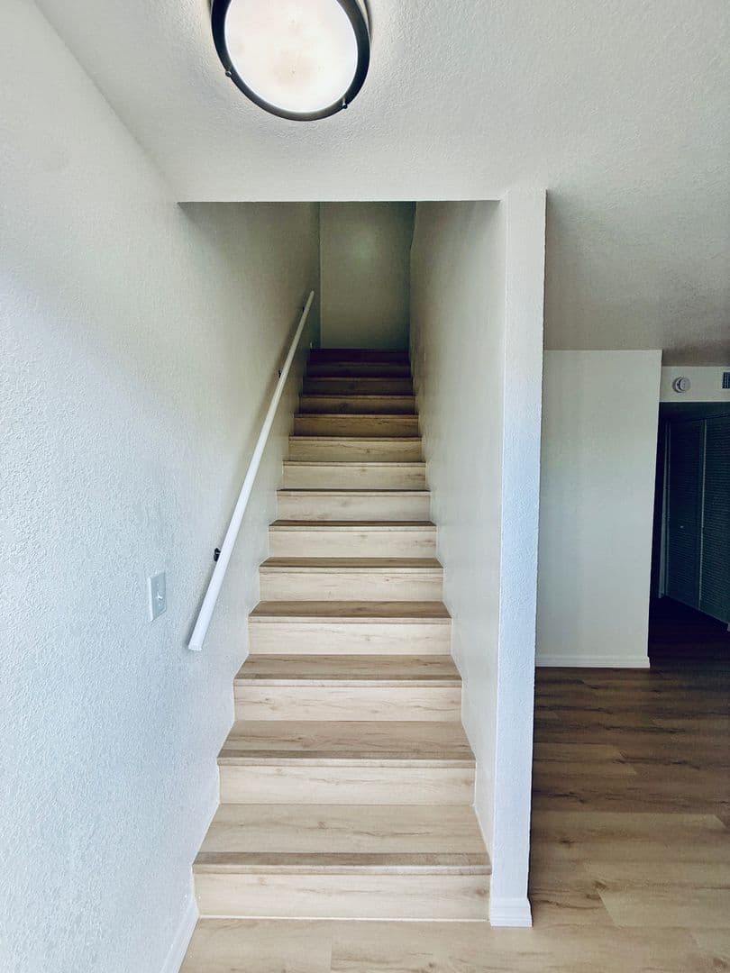 West Melbourne House: 2278 W. New Haven Avenue