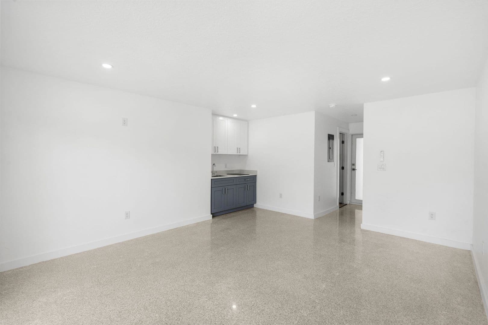 Indialantic Condo: 210 6th Ave Unit 4