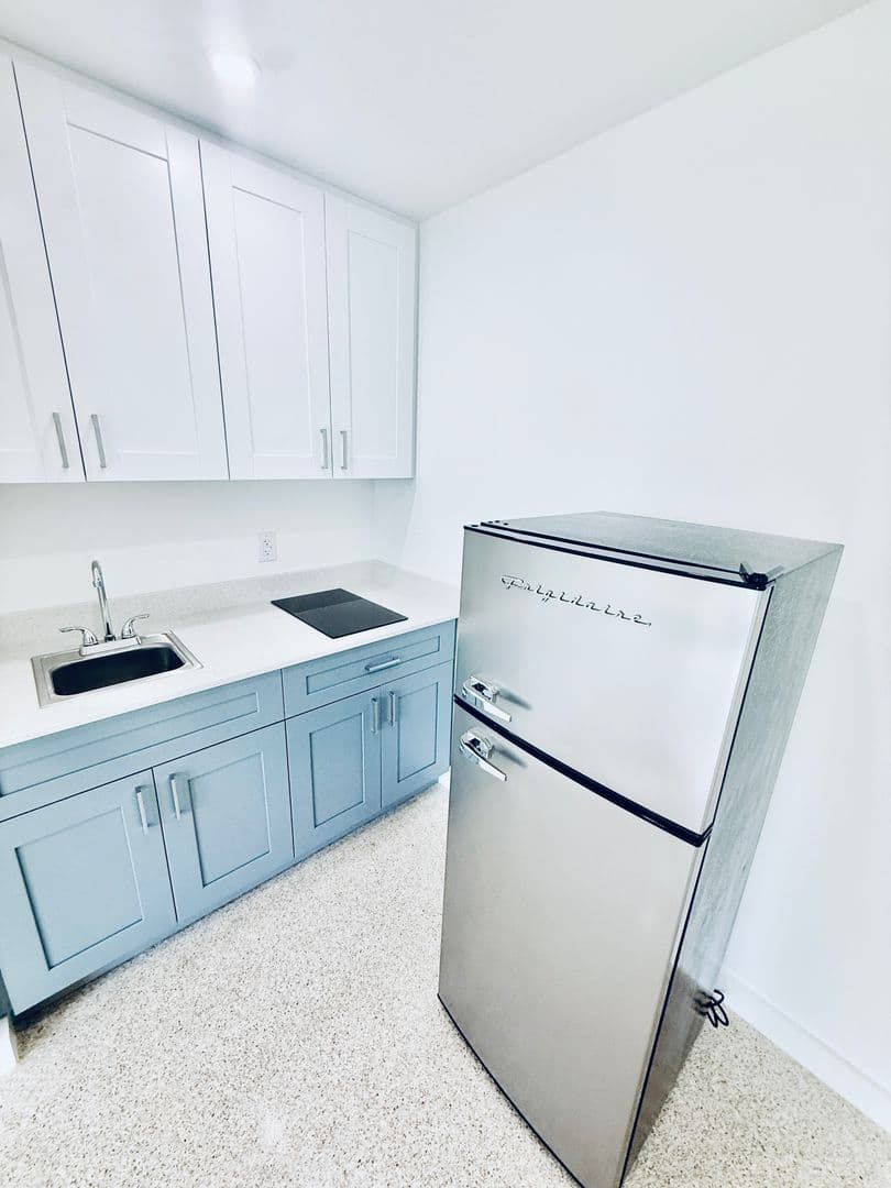 Indialantic Condo: 210 6th Ave Unit 4