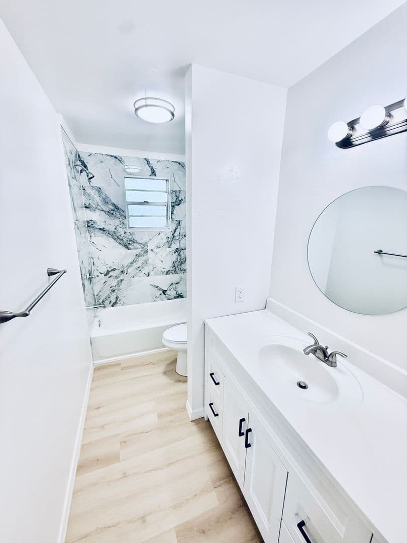 West Melbourne House: 2278 W. New Haven Avenue