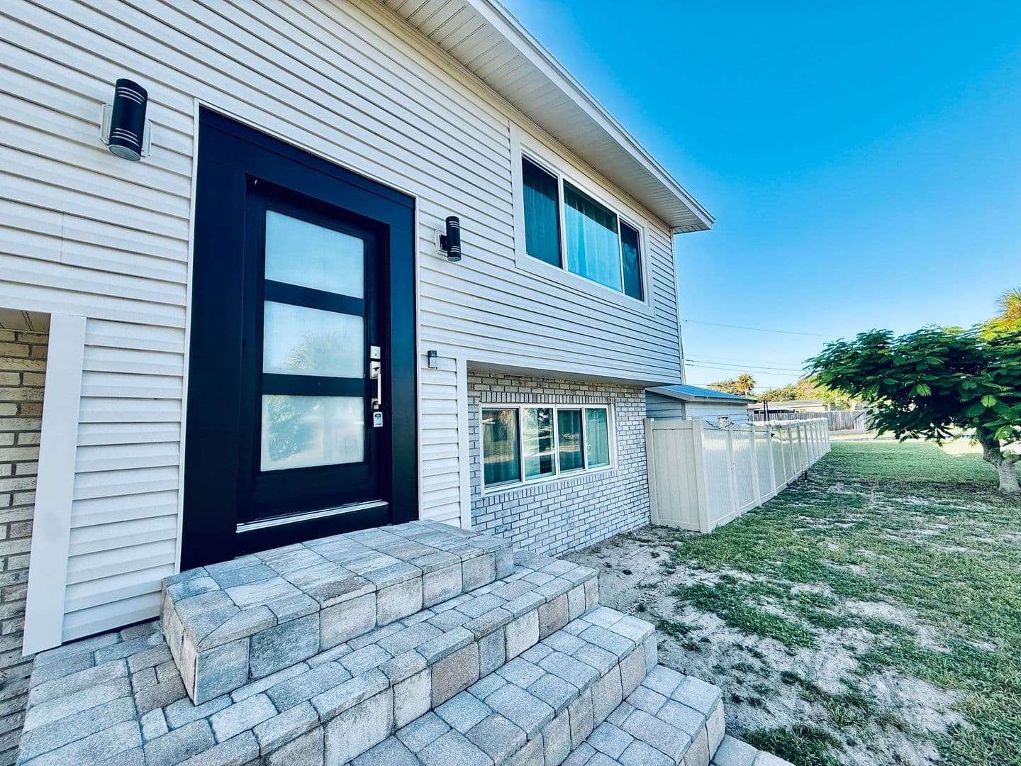 Indian Harbour Beach House: 279 Marion St.