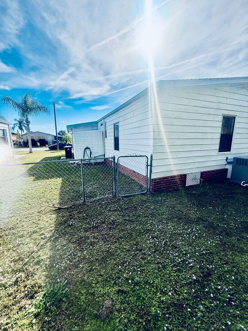 Palm Bay House: 2399 Coconut Palm Drive NE