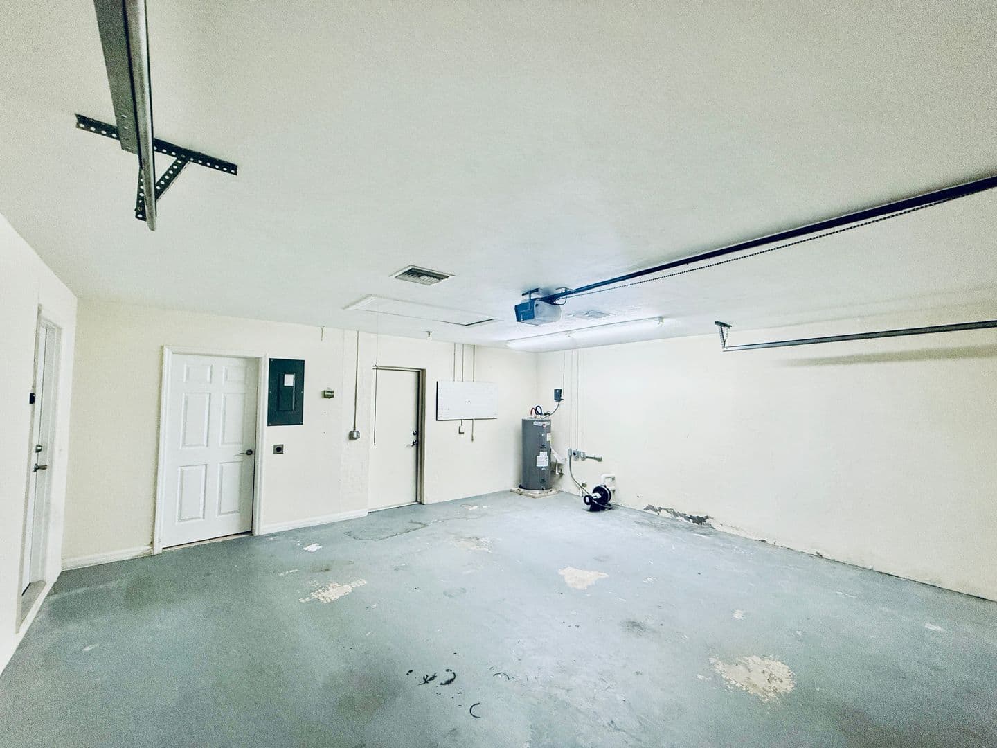 Palm Bay House: 401 Fillmore Ave NE