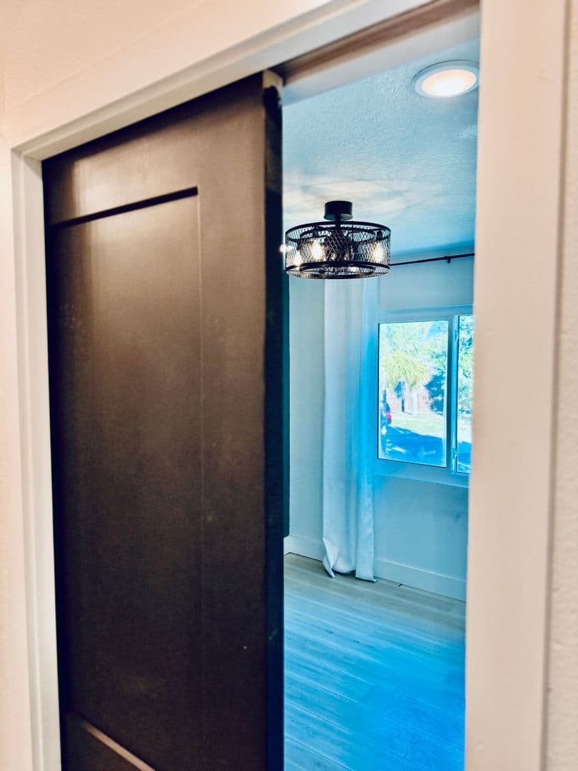 Indian Harbour Beach House: 279 Marion St.
