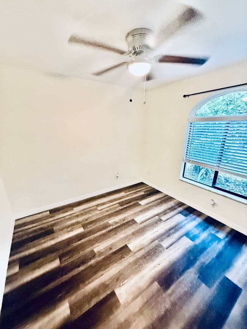 Palm Bay House: 401 Fillmore Ave NE