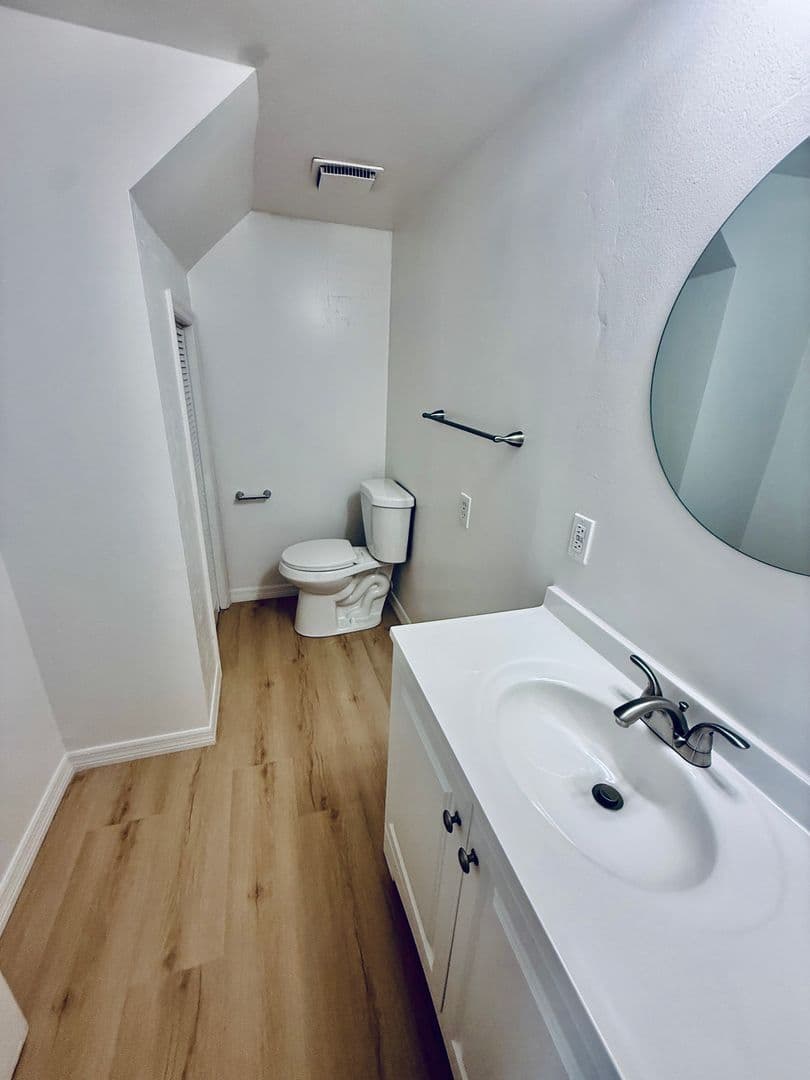 West Melbourne House: 2278 W. New Haven Avenue