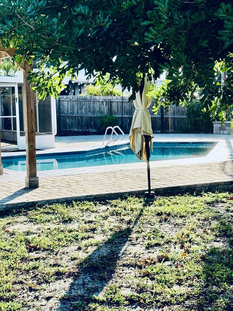 Indian Harbour Beach House: 279 Marion St.