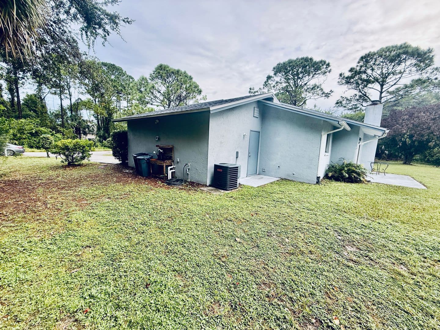 Palm Bay House: 401 Fillmore Ave NE