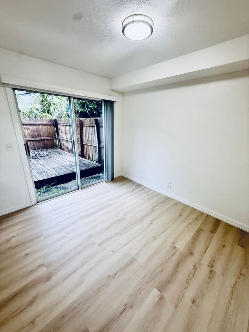 West Melbourne House: 2278 W. New Haven Avenue
