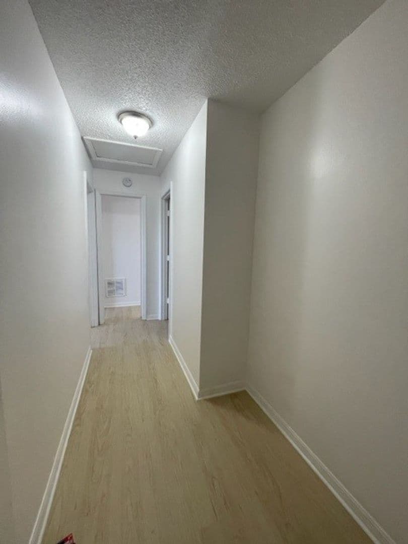 West Melbourne House: 2276 W. New Haven Avenue