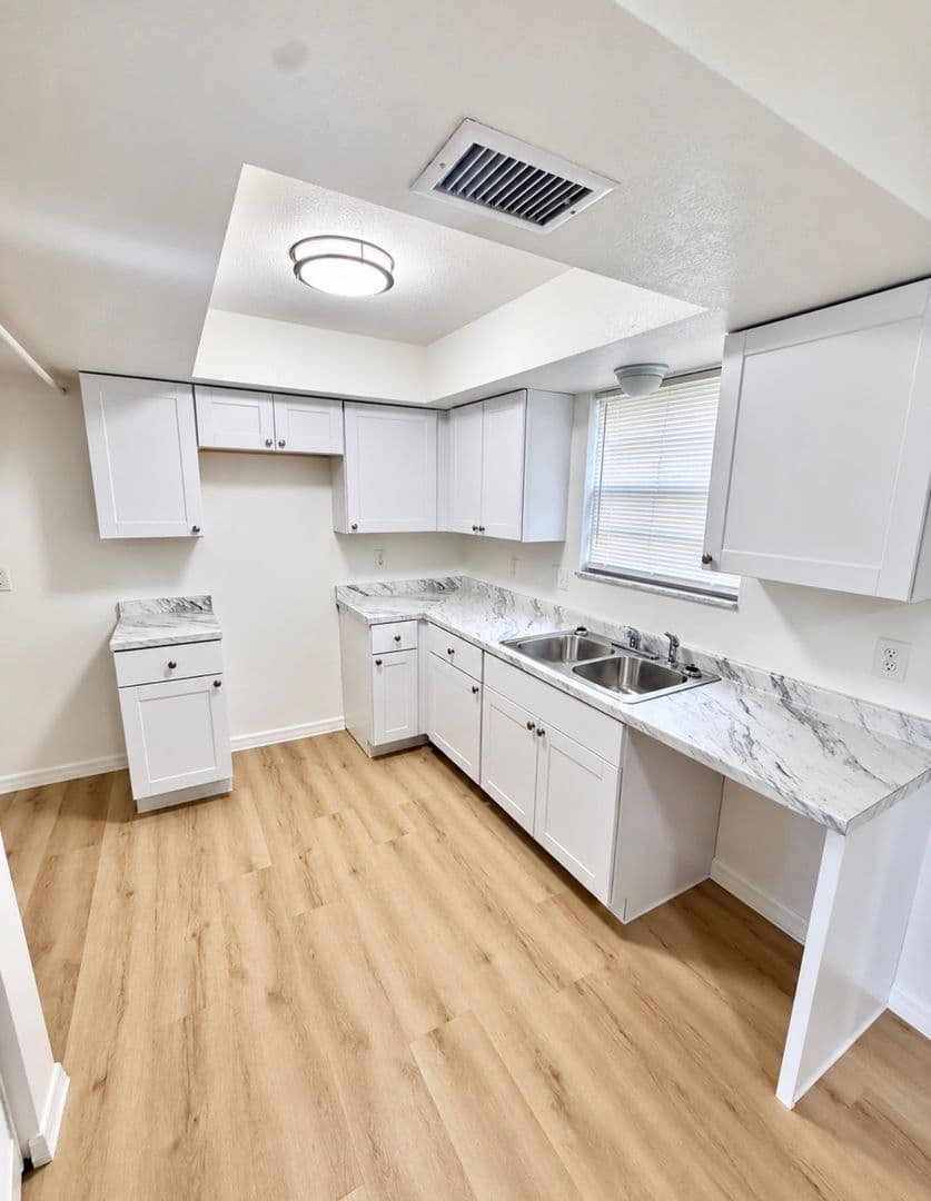 West Melbourne House: 2278 W. New Haven Avenue