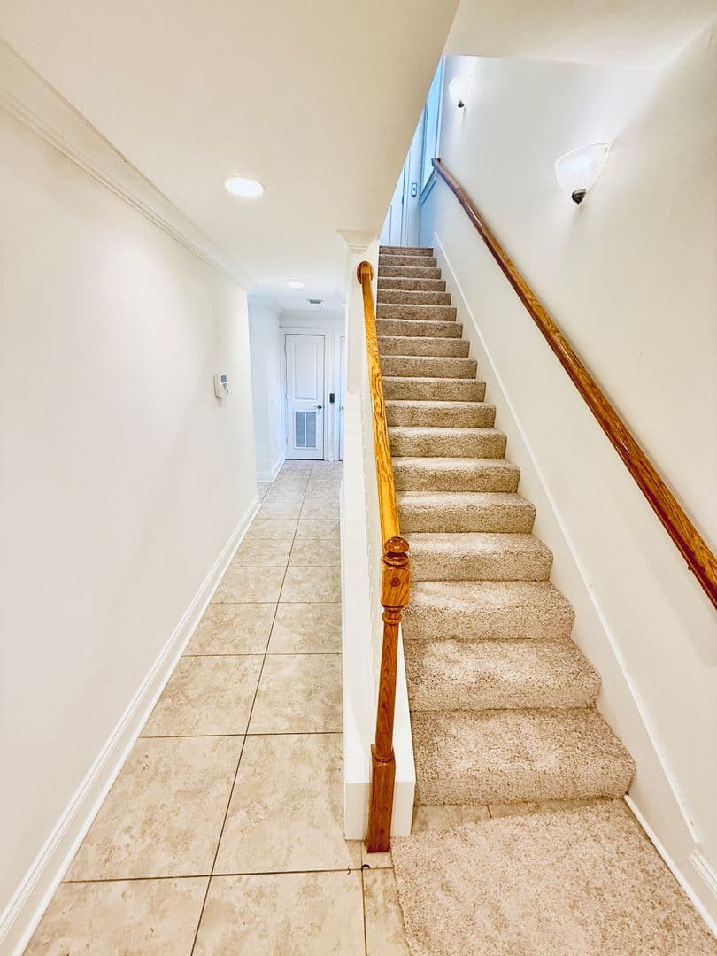 Palm Bay House: 860 VIGNOLES AVENUE NE, UNIT 2